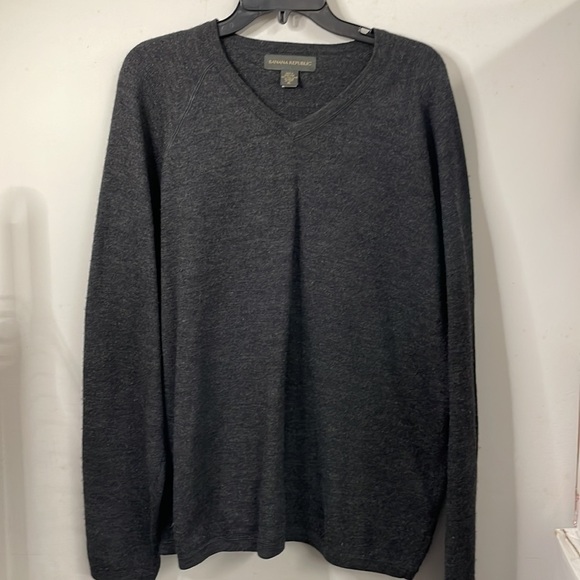 BANANA Republic wool sweater v-neck XL gray long sleeve pullover - Picture 1 of 5